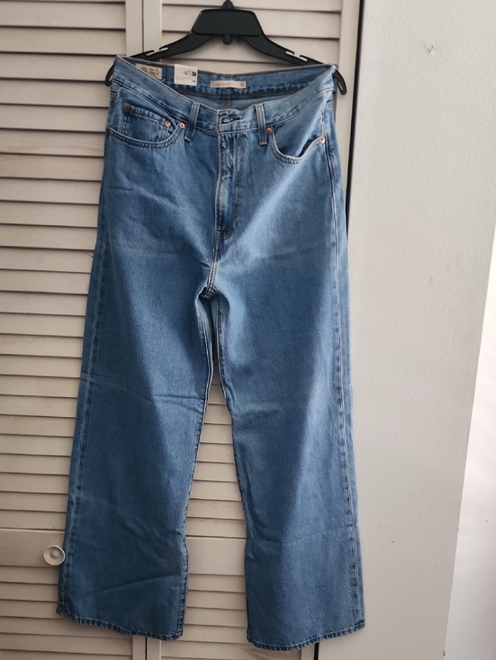 Levi's Denim - BRAND NEW LEVIS Classic Light Blue RIBCAGE WIDE Leg Jeans IN A SIZE 30